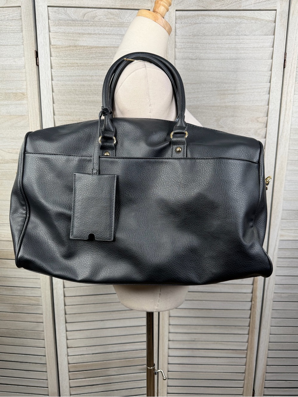 JUSTFAB Black Vegan Leather Weekender Travel Overnight Duffle Bag - Picture 6 of 8